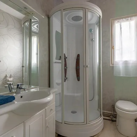 Holiday home Lakme - 2min A Pied De La Mers-les-Bains